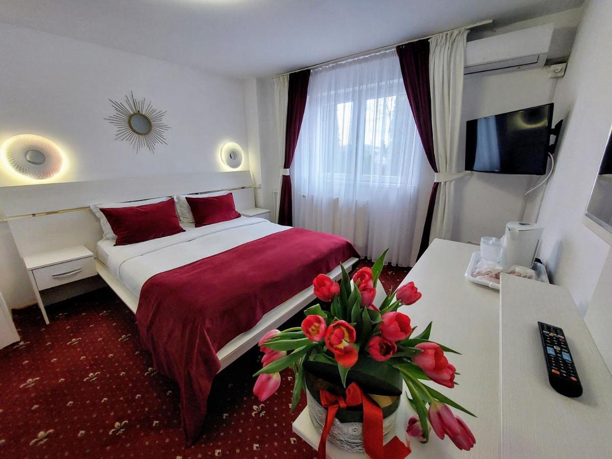Pension Casablanca Campina Esterno foto